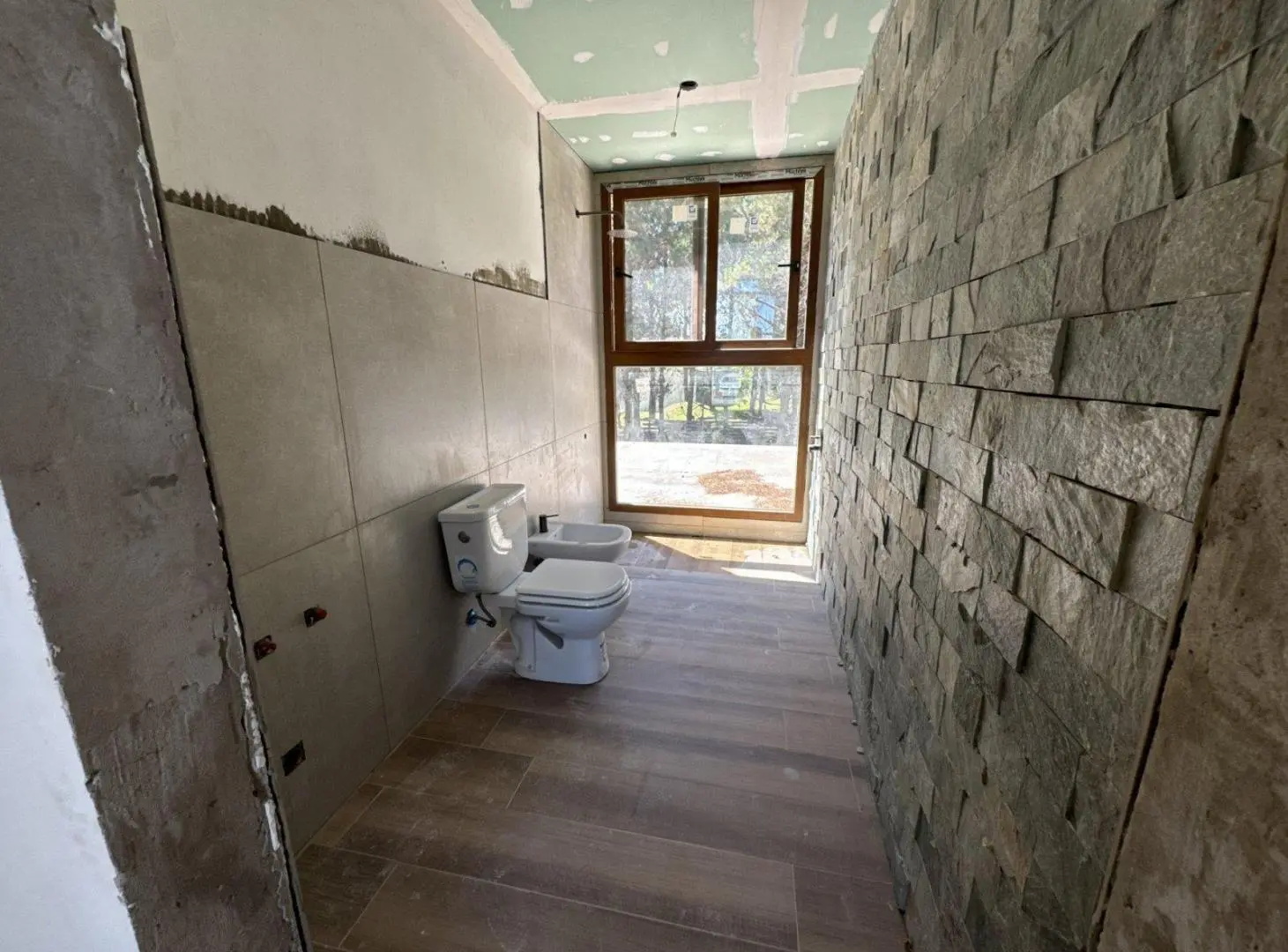 Casa en Venta - 4 dormitorios 4 baños - Costa Esmeralda 3