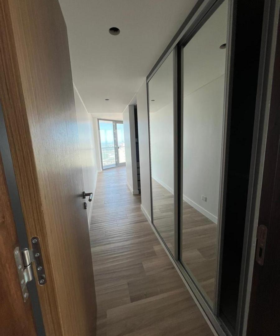 Foto de Departamento en venta - 4 Dormitorios 5 Baños - Mar del Plata, imagen 5