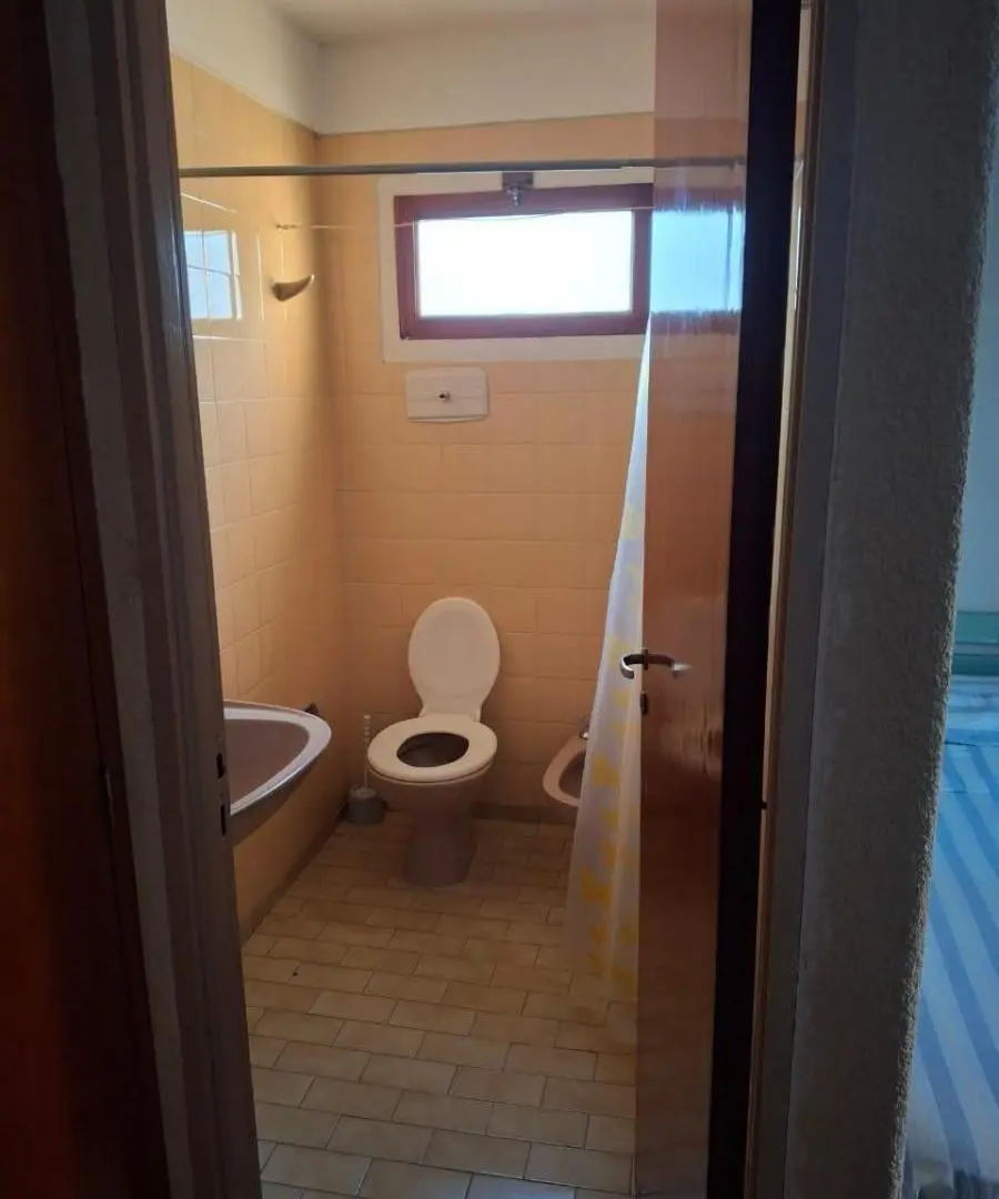Hotel en venta - 14 Habitaciones - Villa Gesell 3