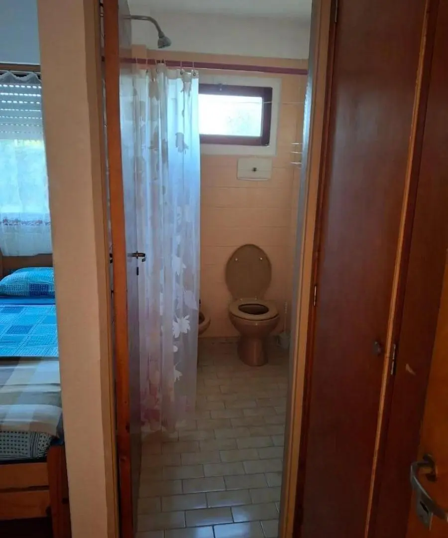 Hotel en venta - 14 Habitaciones - Villa Gesell 2