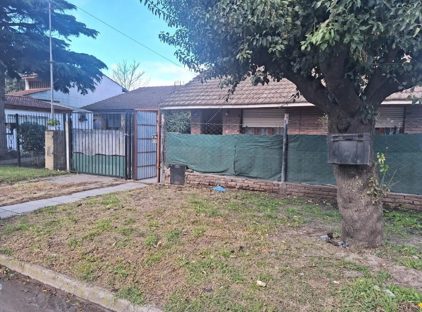 Casa en venta - 2 Dormitorios 2 Baños - Cochera - 433Mts2 - Bosque Grande, Mar del Plata 2