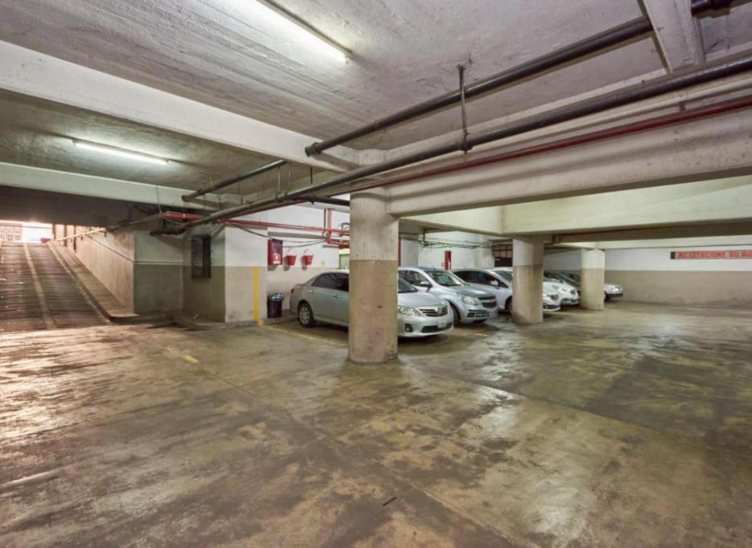 Cochera en venta - 15Mts2 - Tribunales