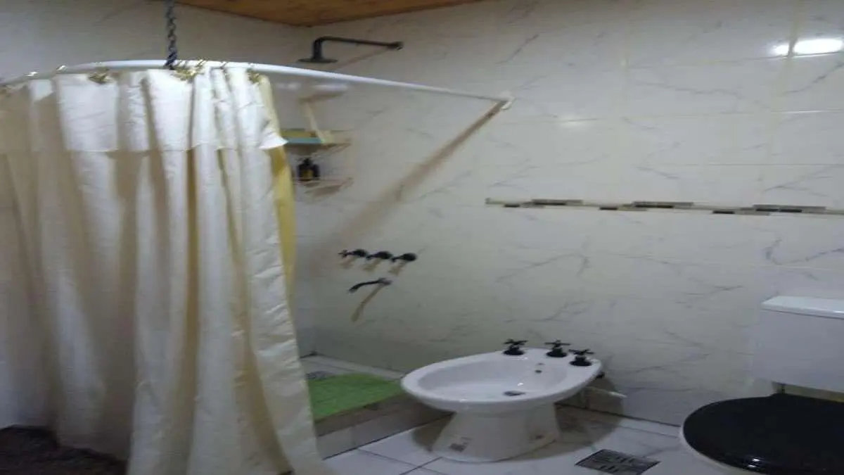 Casa en venta - 2 Dormitorios 1 Baño - 330Mts2 - Miramar 3