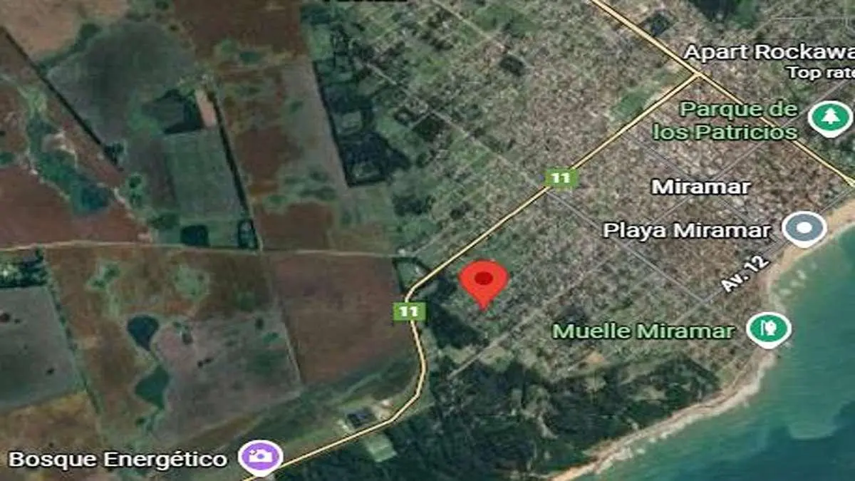 Casa en venta - 2 Dormitorios 1 Baño - 330Mts2 - Miramar 2