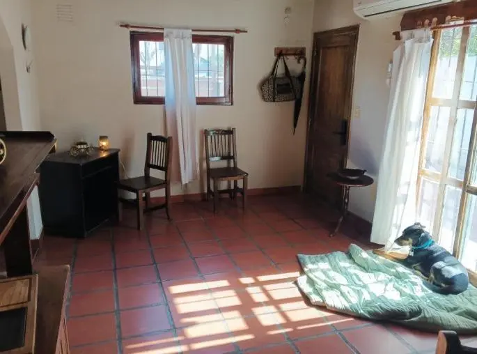 Casa en Venta - 3 Dormitorios 2 Baños - 234Mts2 5