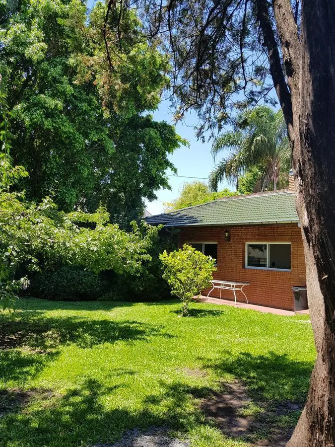 Casa y terrenos en venta - 3 dormitorio 2 baños - 600mts2 - General San Martin 4