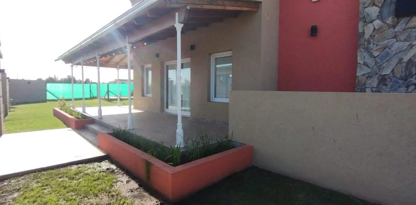 Quinta en venta - 1 Dormitorio 3 Baños - 875mts2 - Tandil 2