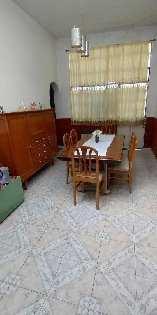 Casa en venta - 1 Dormitorio 1 Baño - San Martín 4