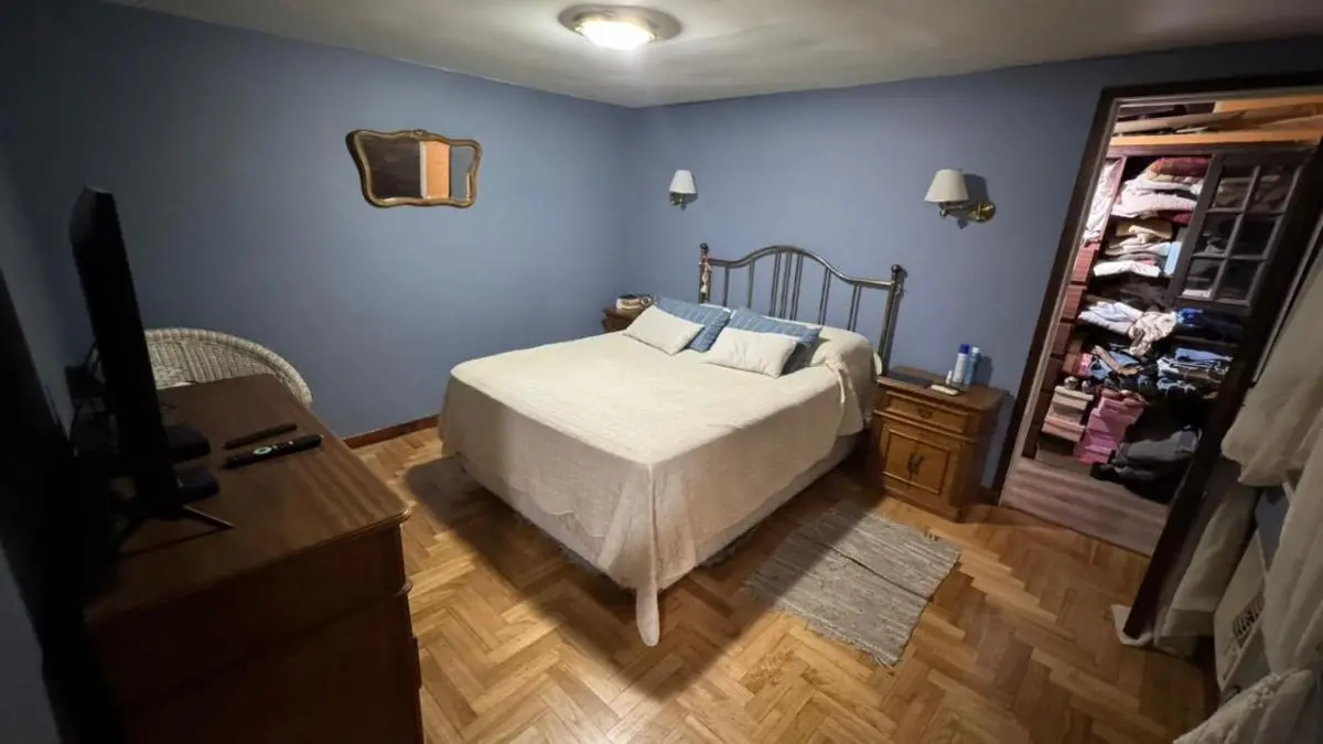 Departamento en venta - 5 Dormitorios 2 Baños - Barracas 2