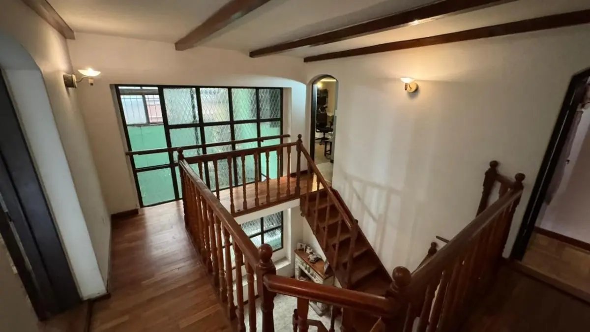 Departamento en venta - 5 Dormitorios 2 Baños - Barracas 5