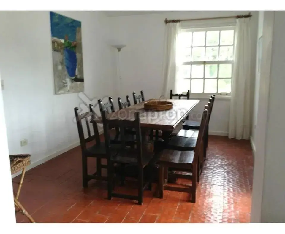 Casa en venta - 3 Dormitorios 4 Baños - Pinamar 5