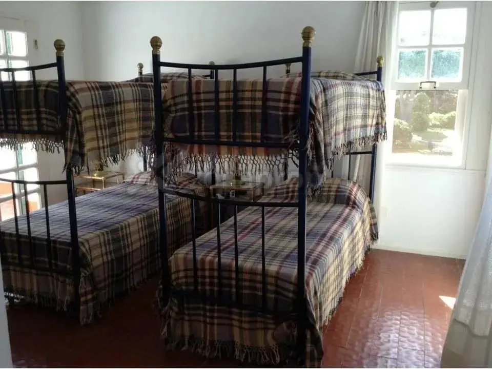 Casa en venta - 3 Dormitorios 4 Baños - Pinamar 1