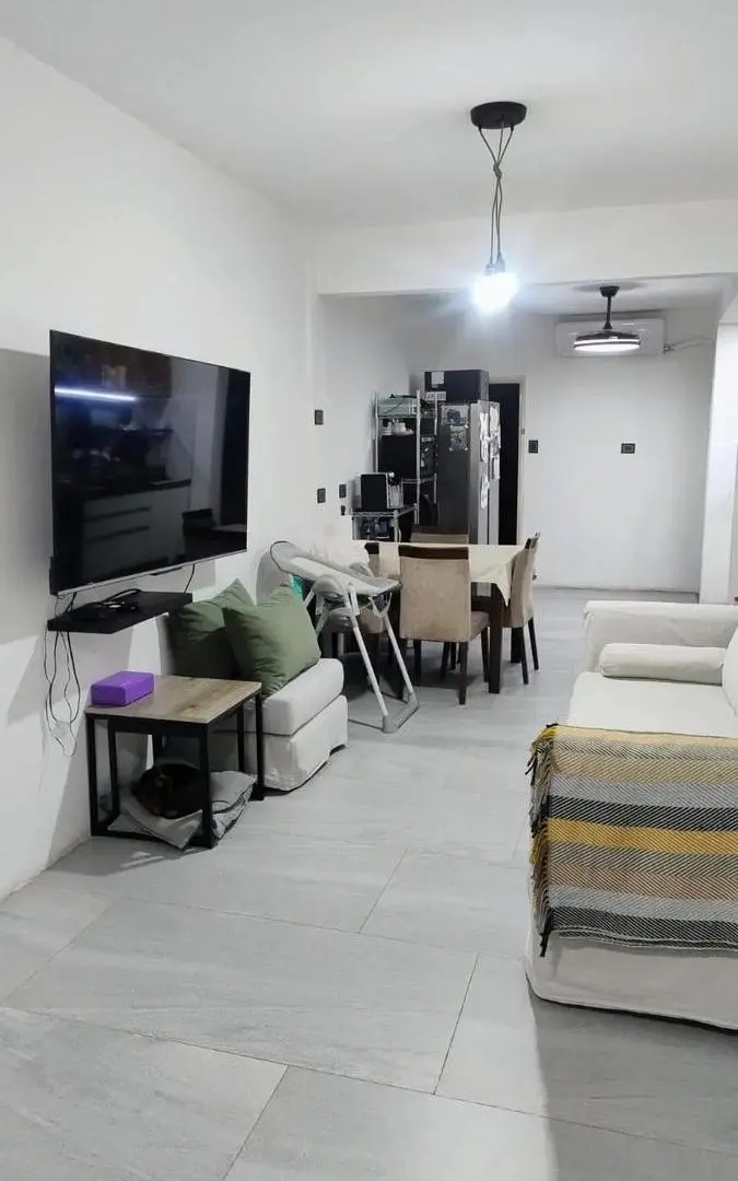 Departamento en venta - 2 Dormitorios 2 Baños - Flores 2