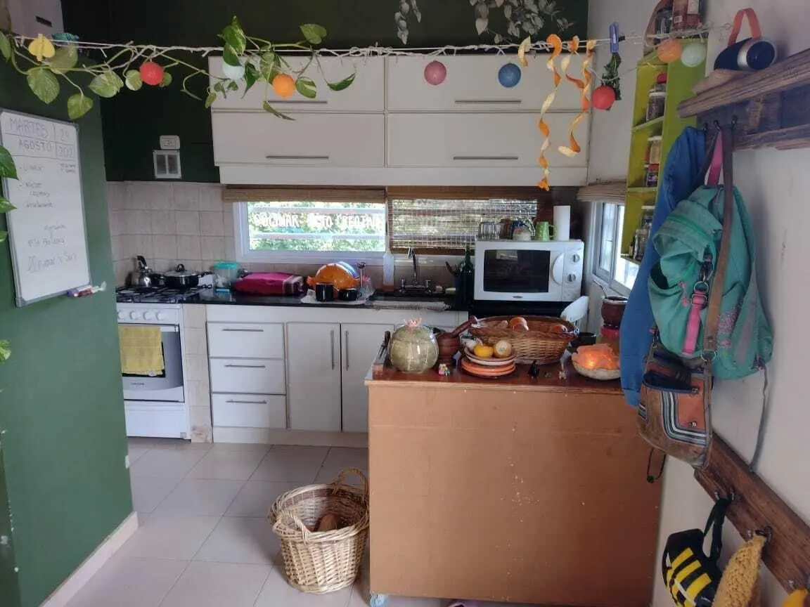 Casa en venta - 3 dormitorios 2 baños - 315mts2 - Villa Elvira, La Plata 2