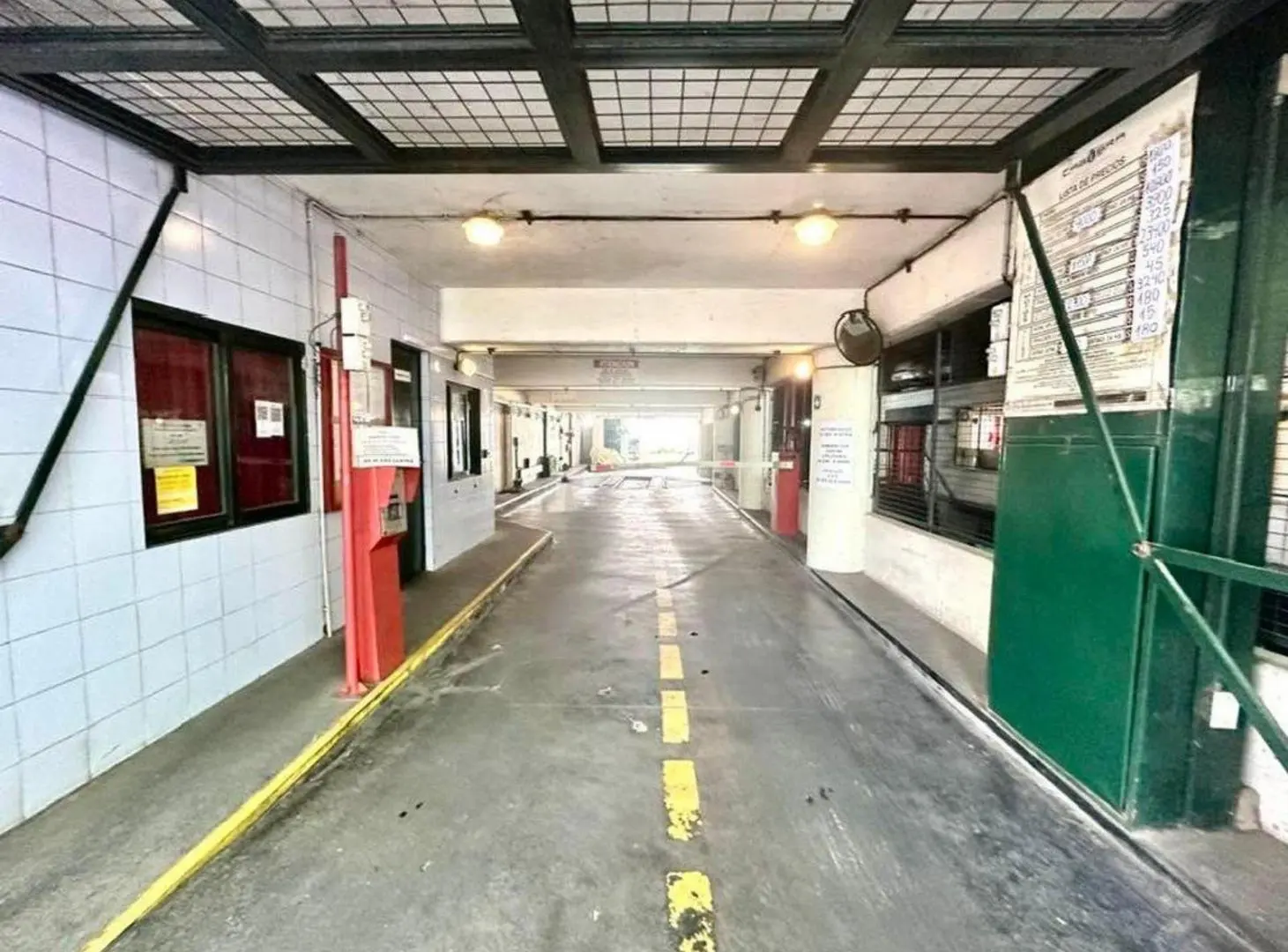 Cochera en venta - 15mts2 - Palermo Chico 4