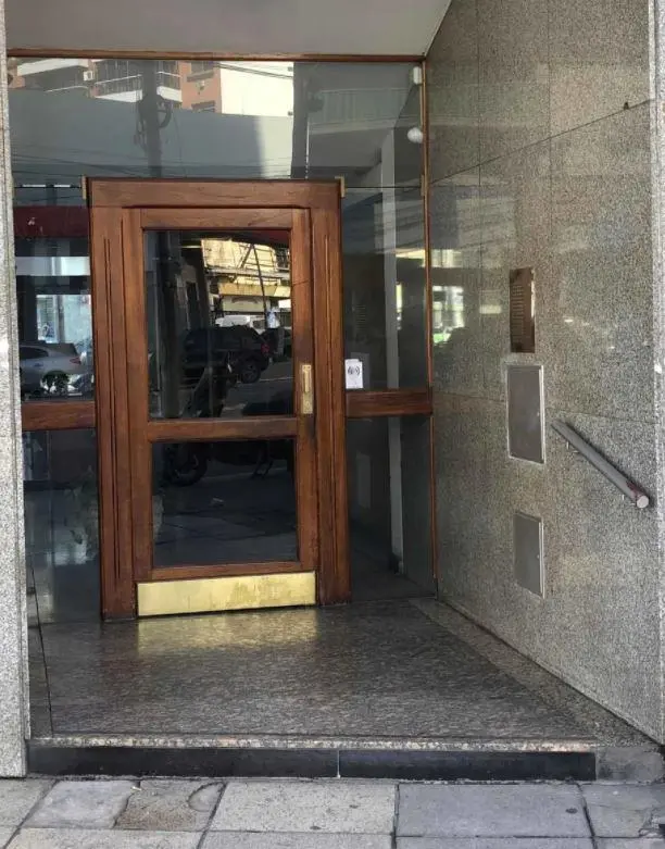 Departamento venta - 2 dormitorios 1 baño - 48mts2 totales - Avellaneda 2