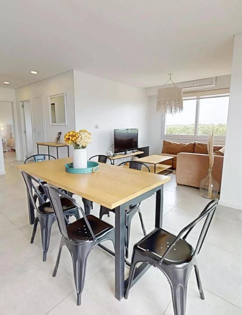 Casa en venta - 2 Dormitorios 2 Baños - Cochera - 95Mts2 - Pinamar