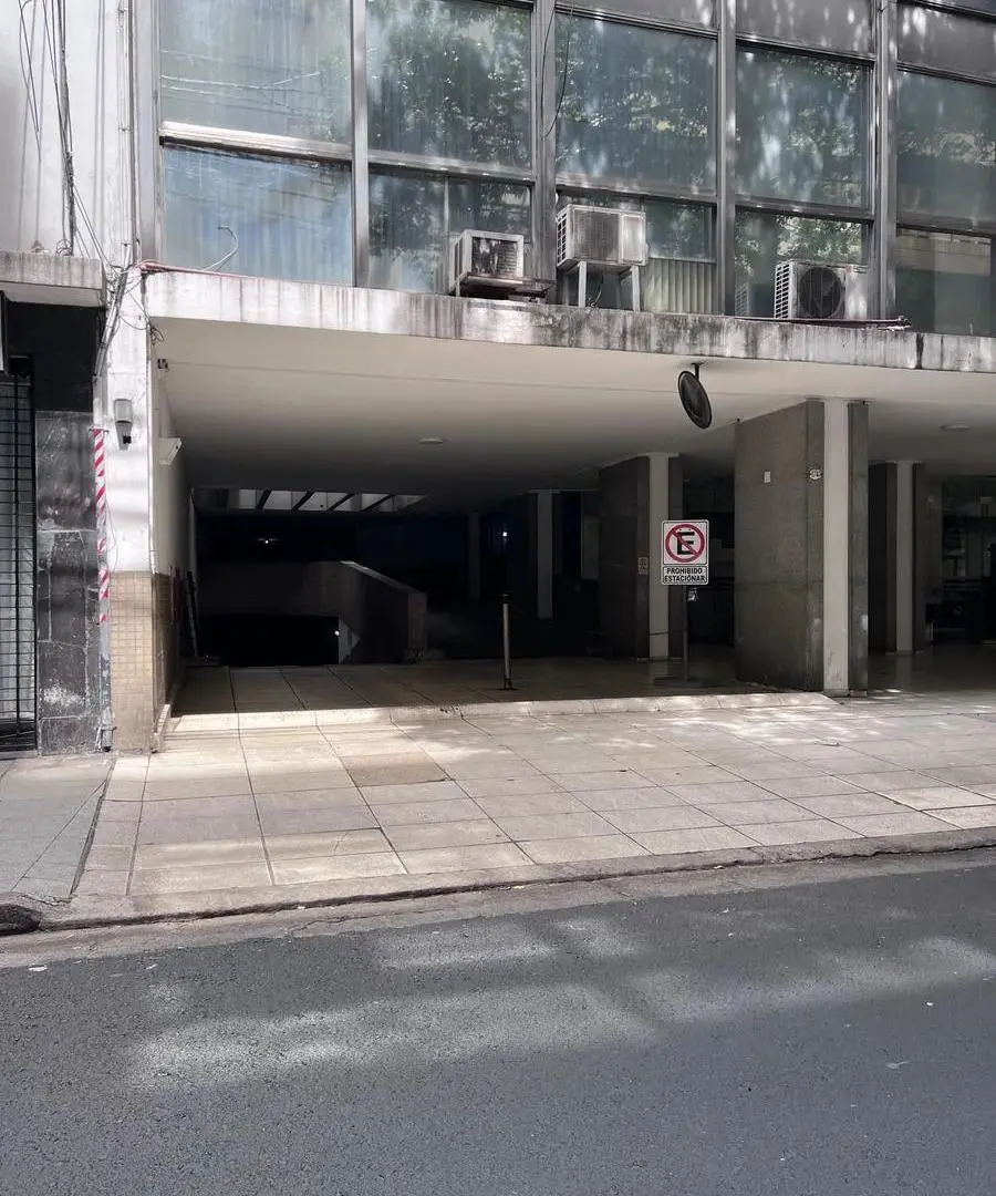 Cochera en venta - 15Mts2 - Recoleta 3