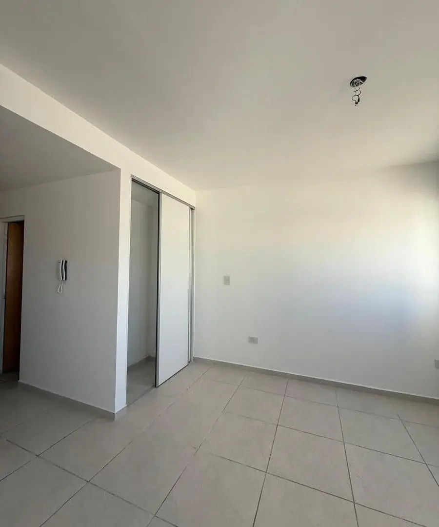 Departamento Monoambiente en alquiler - 1 Baño - La Plata 5