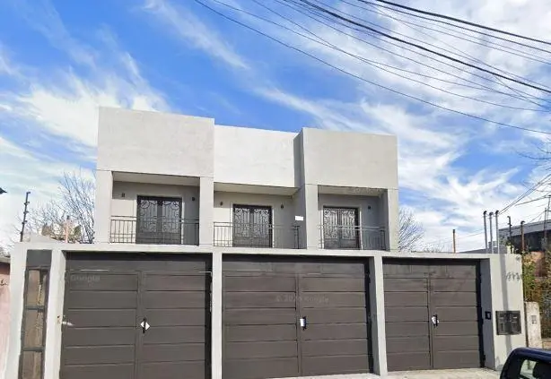Casa en venta - 3 Dormitorios 2 Baños - Malvinas Argentinas 2