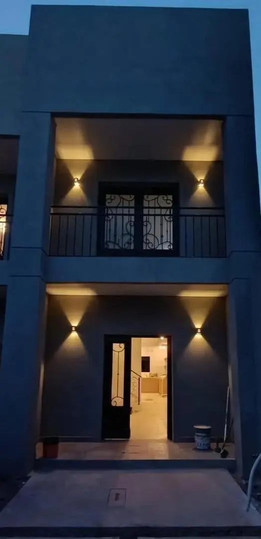 Casa en venta - 3 Dormitorios 2 Baños - Malvinas Argentinas 4