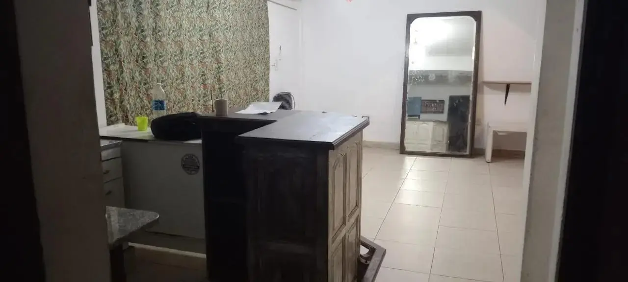 Casa en venta - 3 Dormitorios 1 Baño - Ezeiza 8