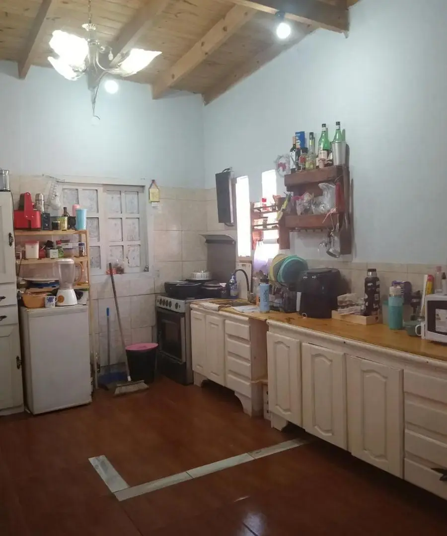 Casa en venta - 3 Dormitorios 2 Baños - José C. Paz 4