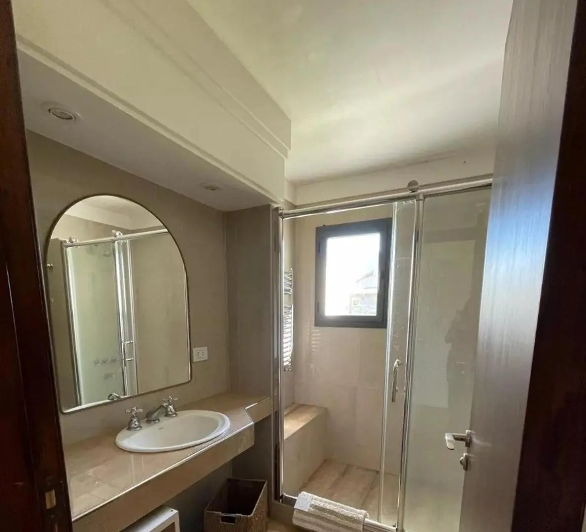 Casa en venta - 3 Dormitorios 3 Baños - 800Mts2 - Miramar 4