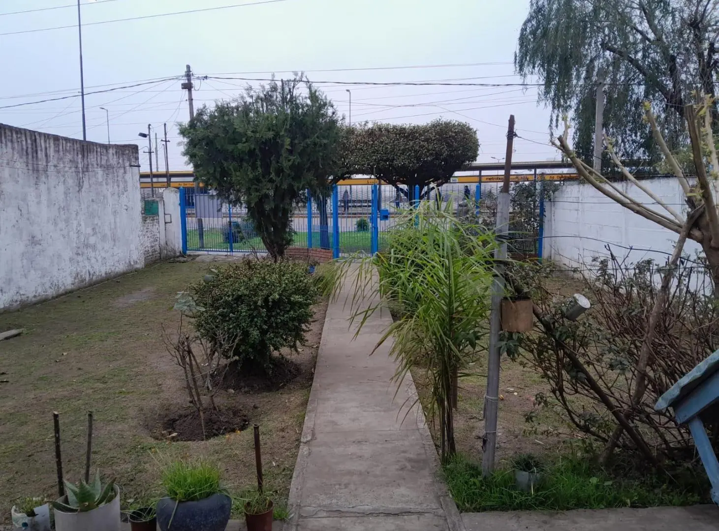 Casa en venta - 2 Dormitorios 2 Baños - Cochera - 500Mts2 - Florencio Varela 5