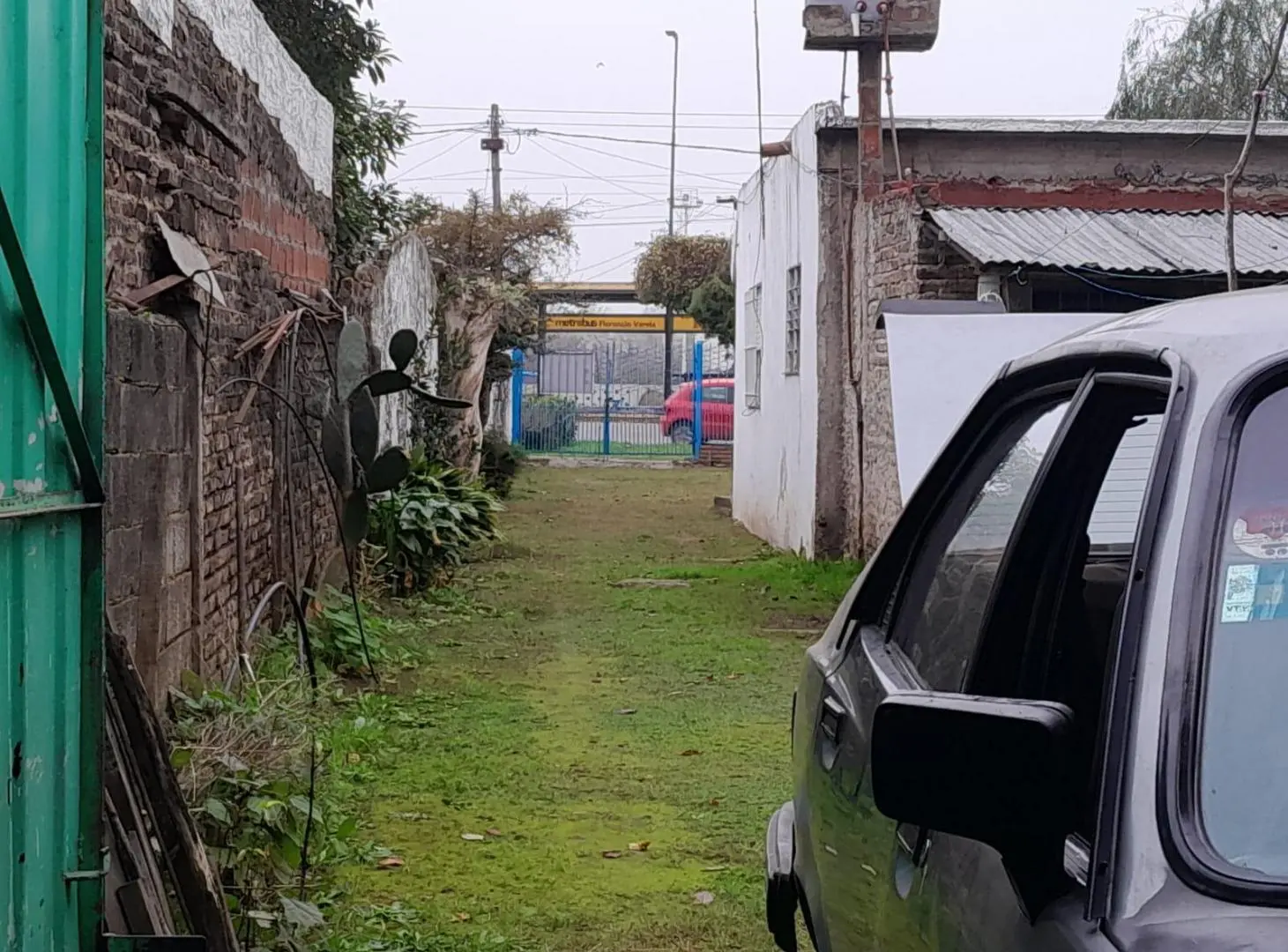 Casa en venta - 2 Dormitorios 2 Baños - Cochera - 500Mts2 - Florencio Varela 4