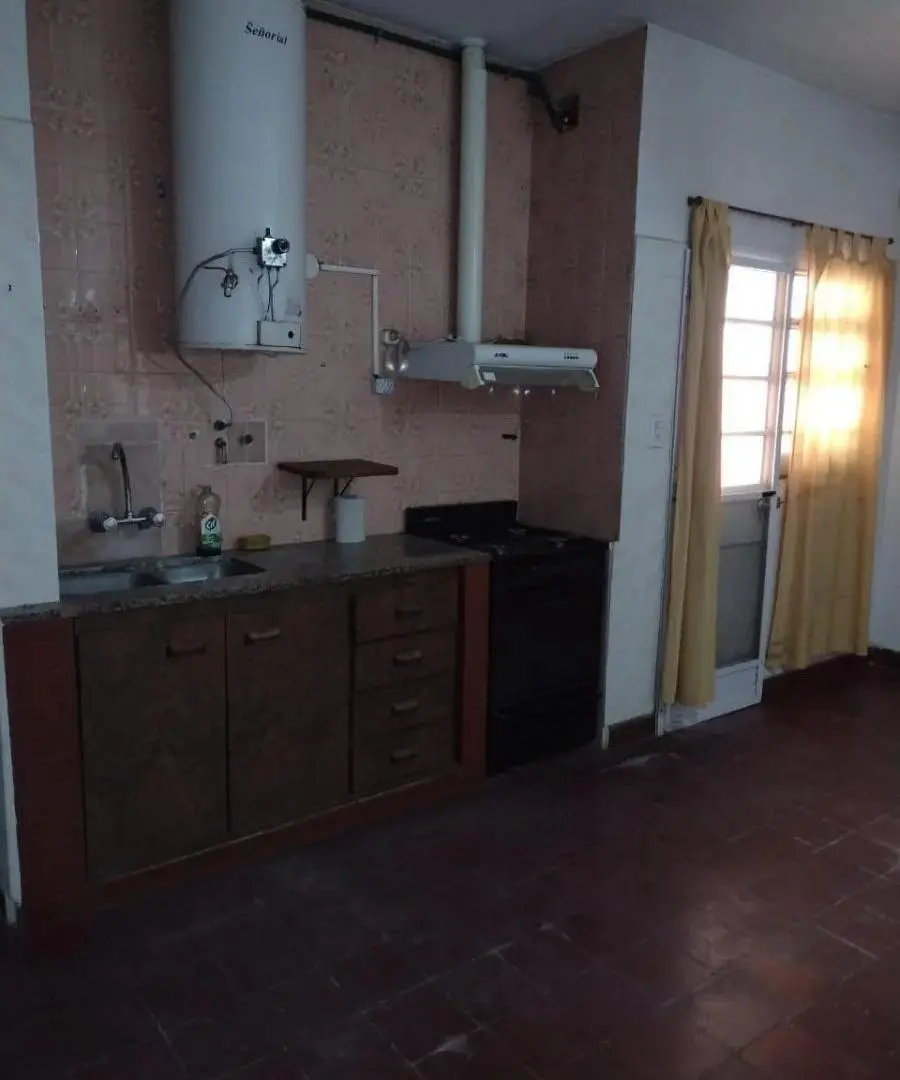 Casa en venta - 3 Dormitorios 1 Baño - Malvinas Argentinas 5