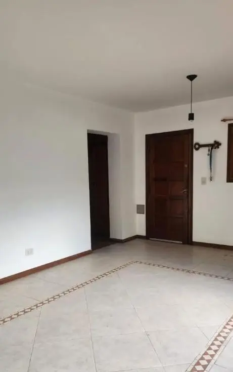 Casa en venta - 4 Dormitorios 5 Baños - Loma Verde 8