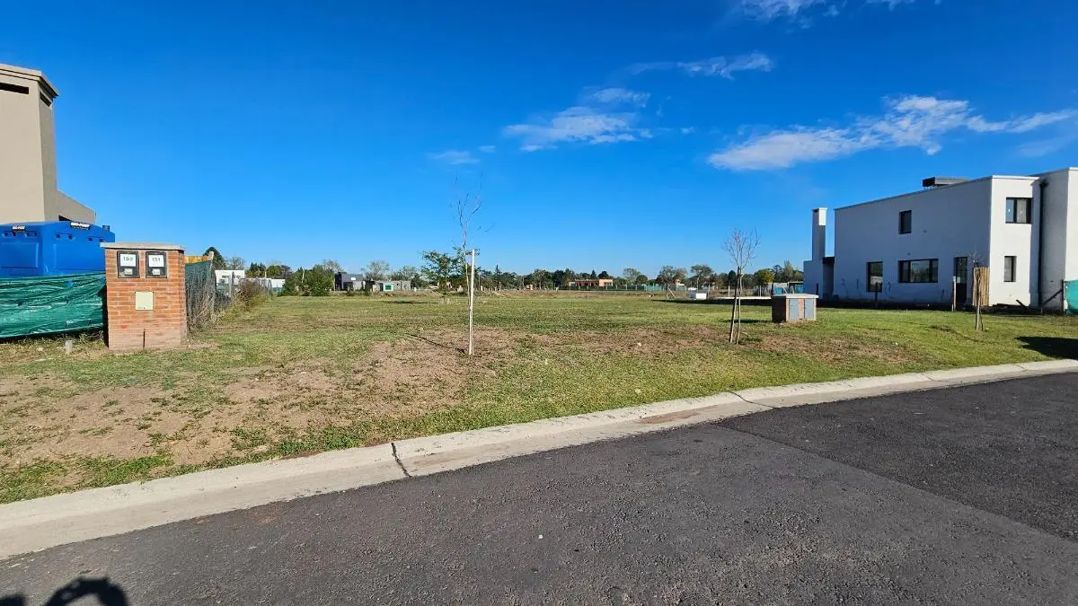 Terreno en venta - 619Mts2 totales - Santa Elisa, Pilar 5