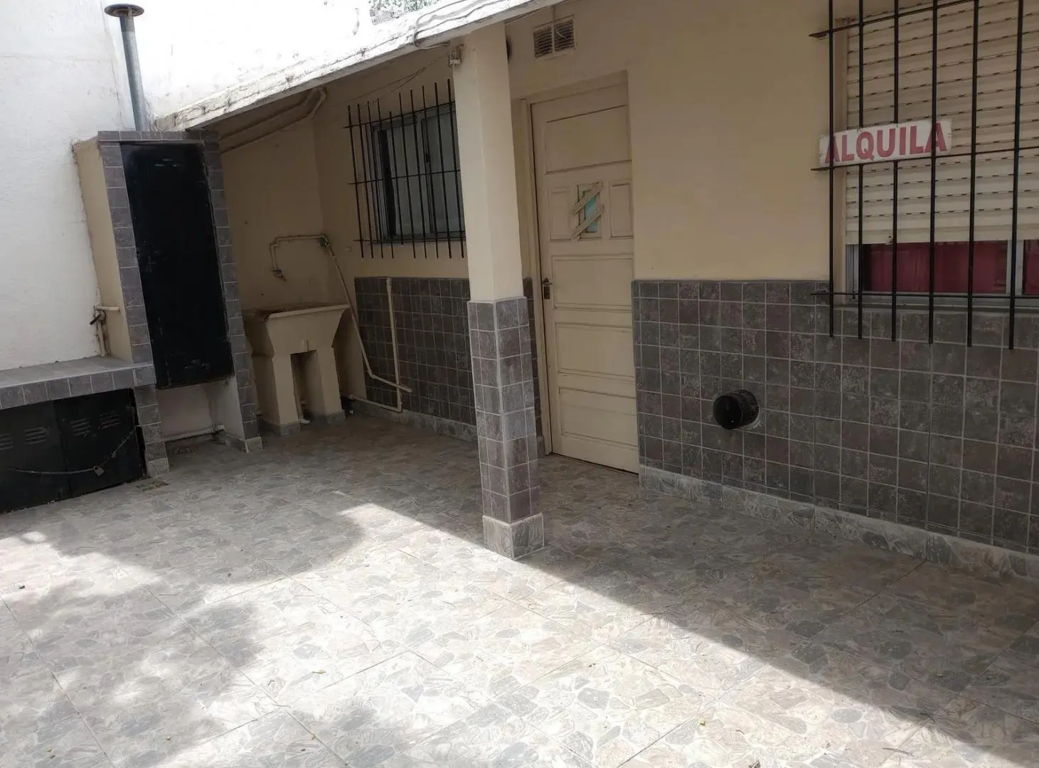 Casa en venta - 2 Dormitorios 1 Baño - San Clemente del Tuyú 3