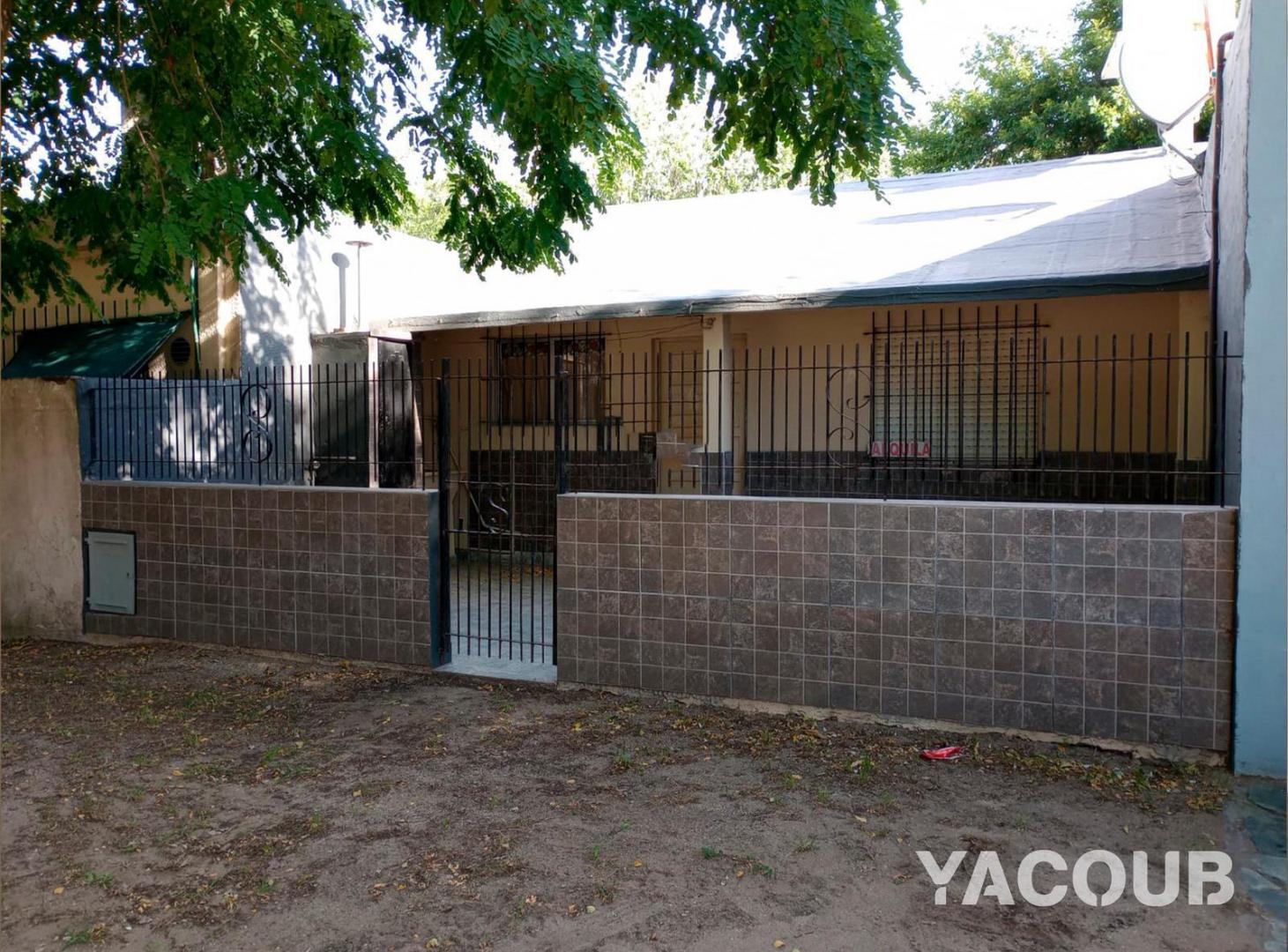 Casa en venta - 2 Dormitorios 1 Baño - San Clemente del Tuyú