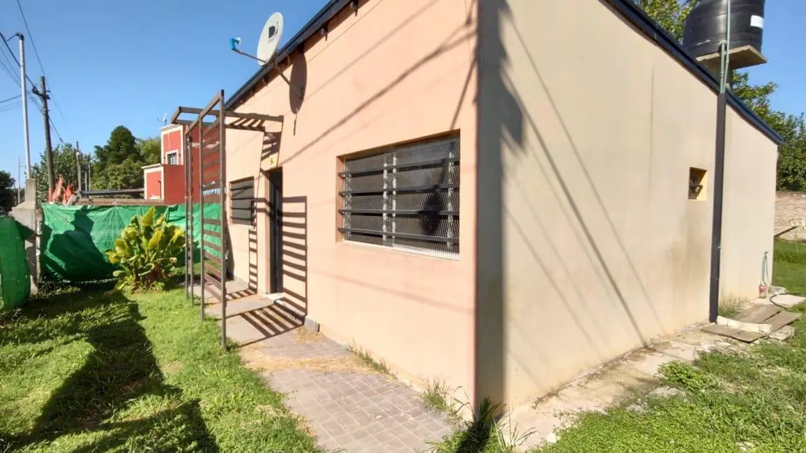 Casa en venta - 2 dormitorios 1 baño - 50mts2 - Villa Elisa, La Plata 1