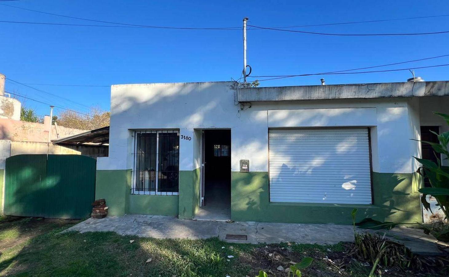 Casa en venta - 2 Dormitorios 1 Baño - Mercedes