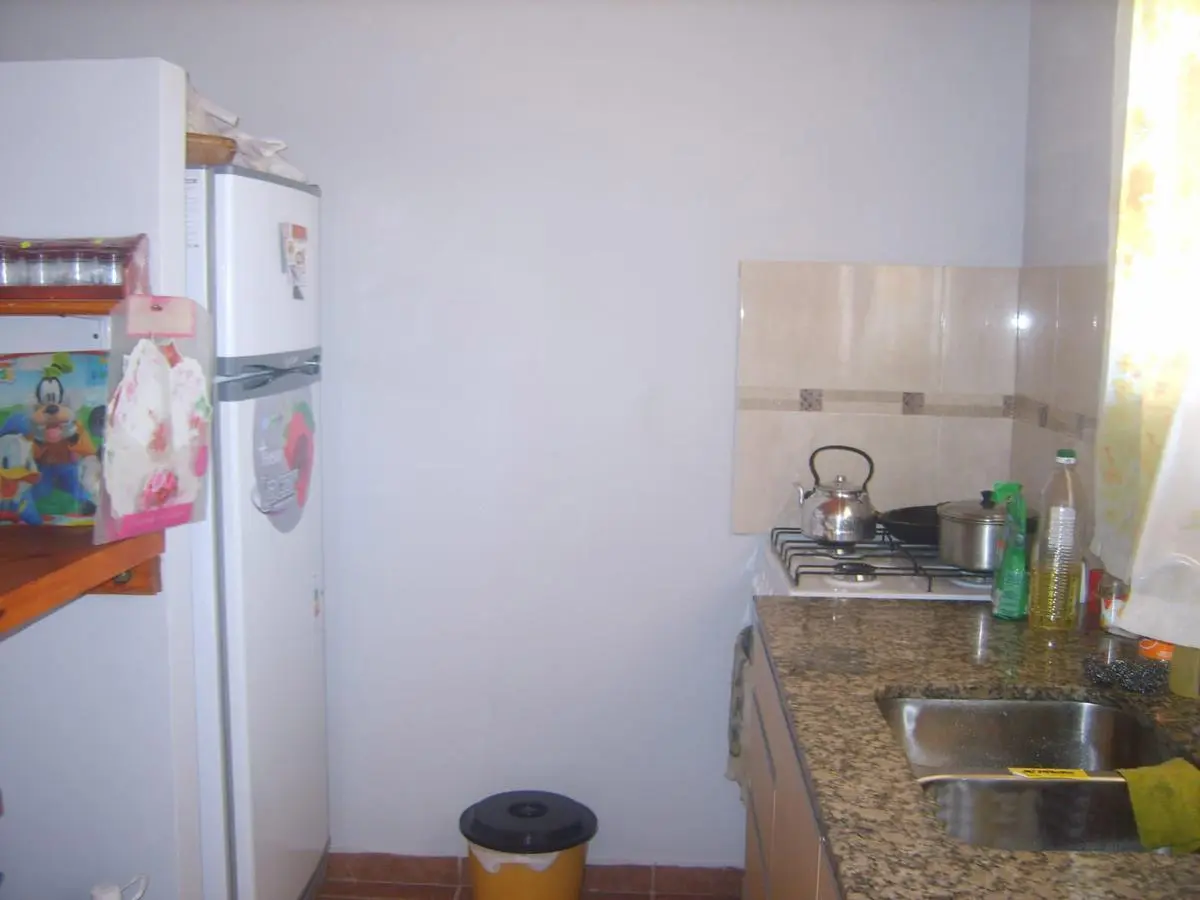 Casa en venta - 2 dormitorios 1 baño - 60mts2 - Mar Del Tuyu 5