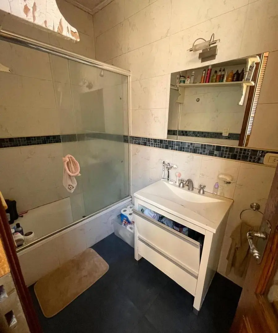 Casa en venta - 2 Dormitorios 2 Baños - Villa Devoto 2