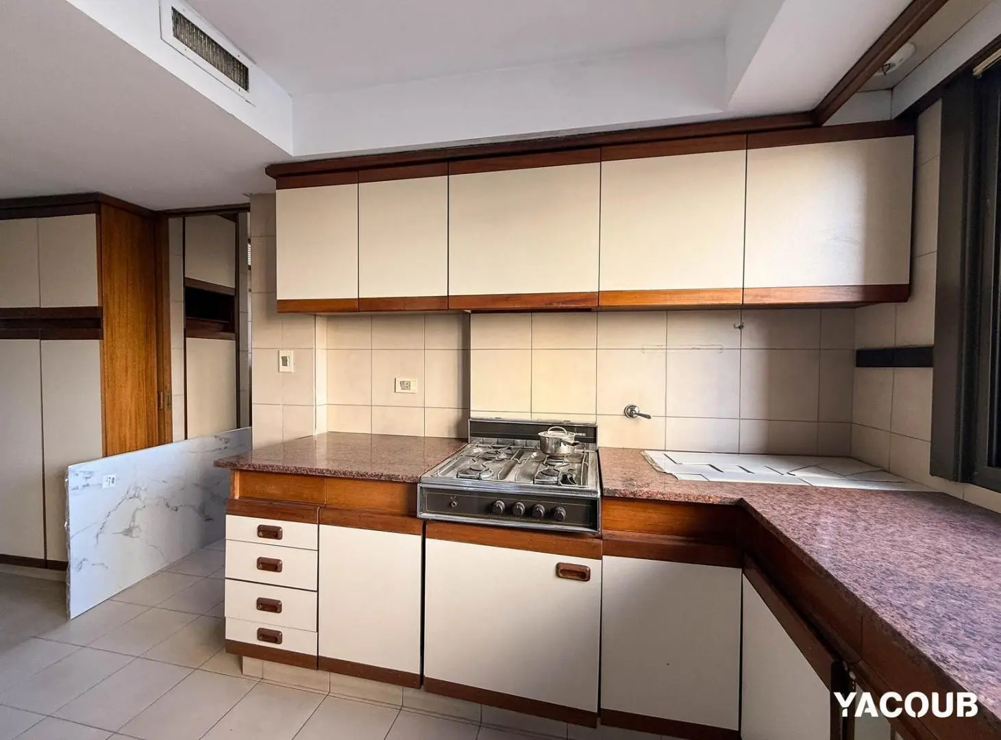 Departamento en alquiler - 3 Dormitorios 3 Baños - Cochera - La Plata 5
