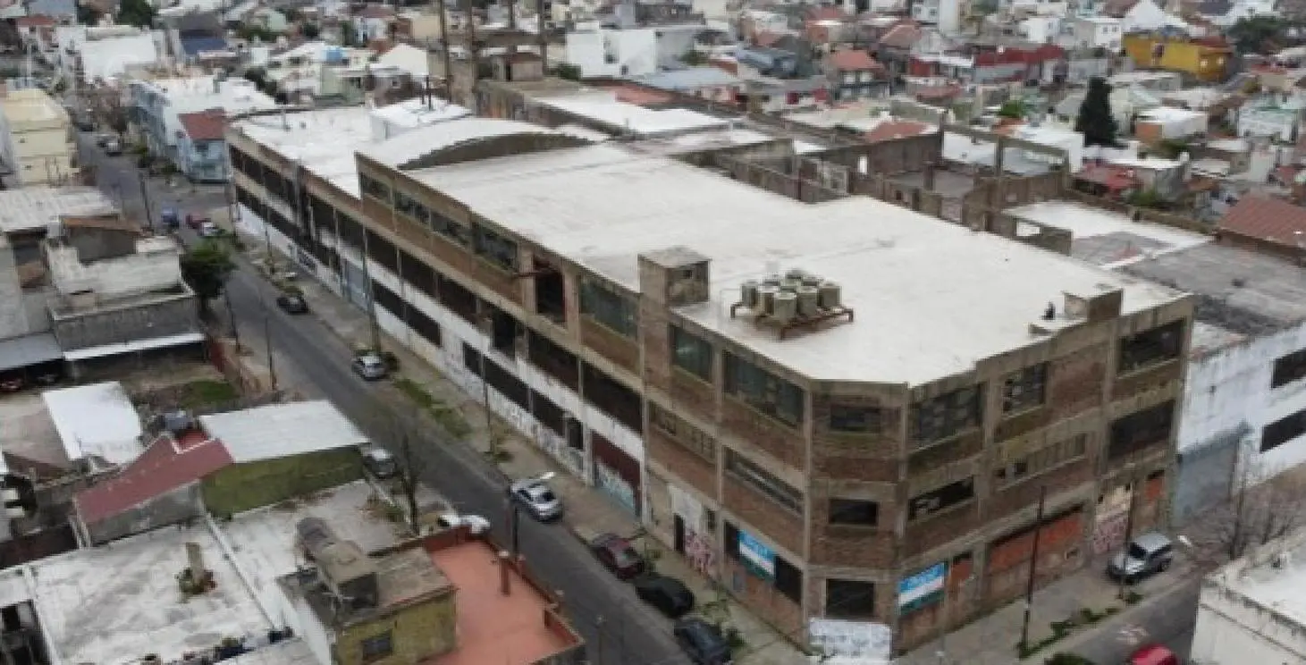 Depósito en alquiler - Oficinas - Vestuarios - La Matanza 2