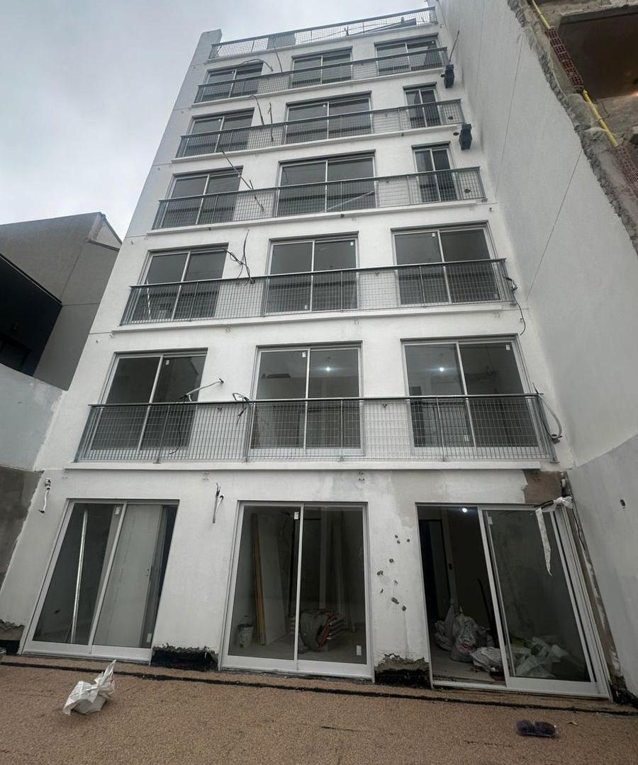 Edificio Comercial en alquiler - 24 Ambientes - Villa Crespo
