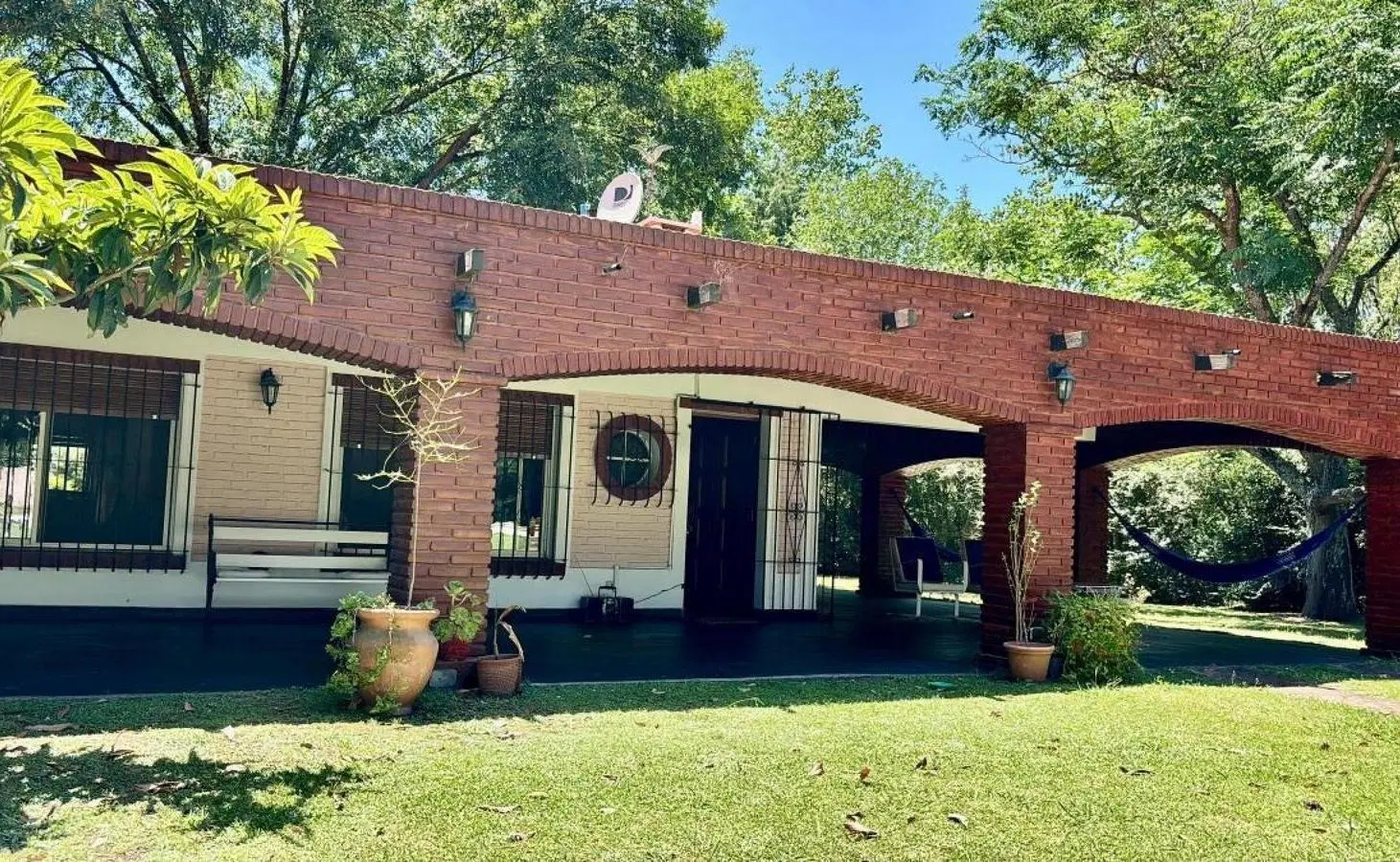 Casa en alquiler - 4 Dormitorios 4 Baños - Ezeiza 2