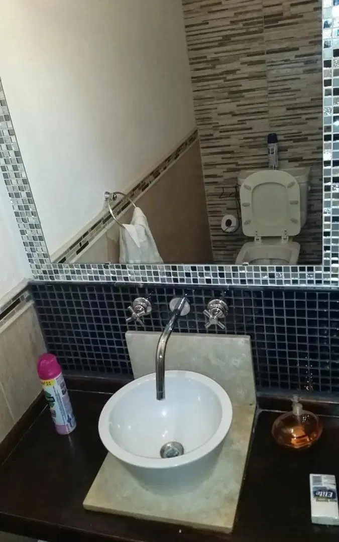 Casa en alquiler - 3 Dormitorios 3 Baños - Morón 2