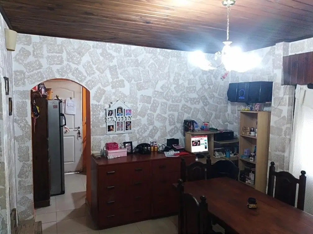 Casa en venta - 2 Dormitorios 1 Baño 2 Cocheras - 500Mts2 - Morón 2