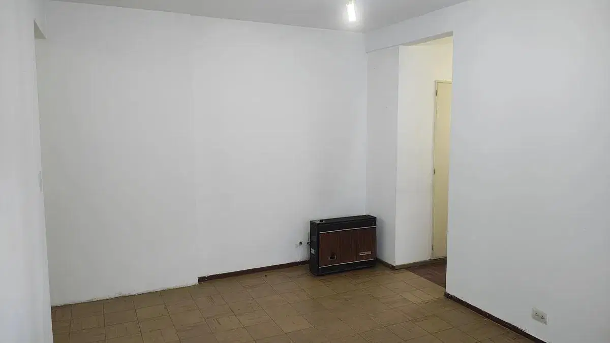 Departamento en venta - 2 Dormitorios 1 Baño - Lomas de Zamora 3