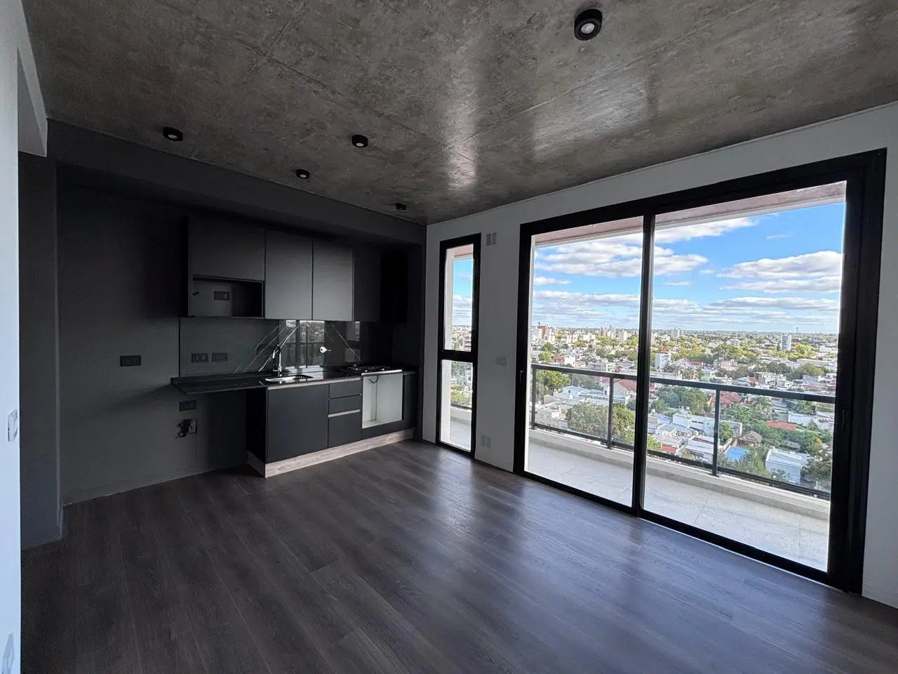 Departamento en venta - 1 dormitorios 1 baño - La Plata 2