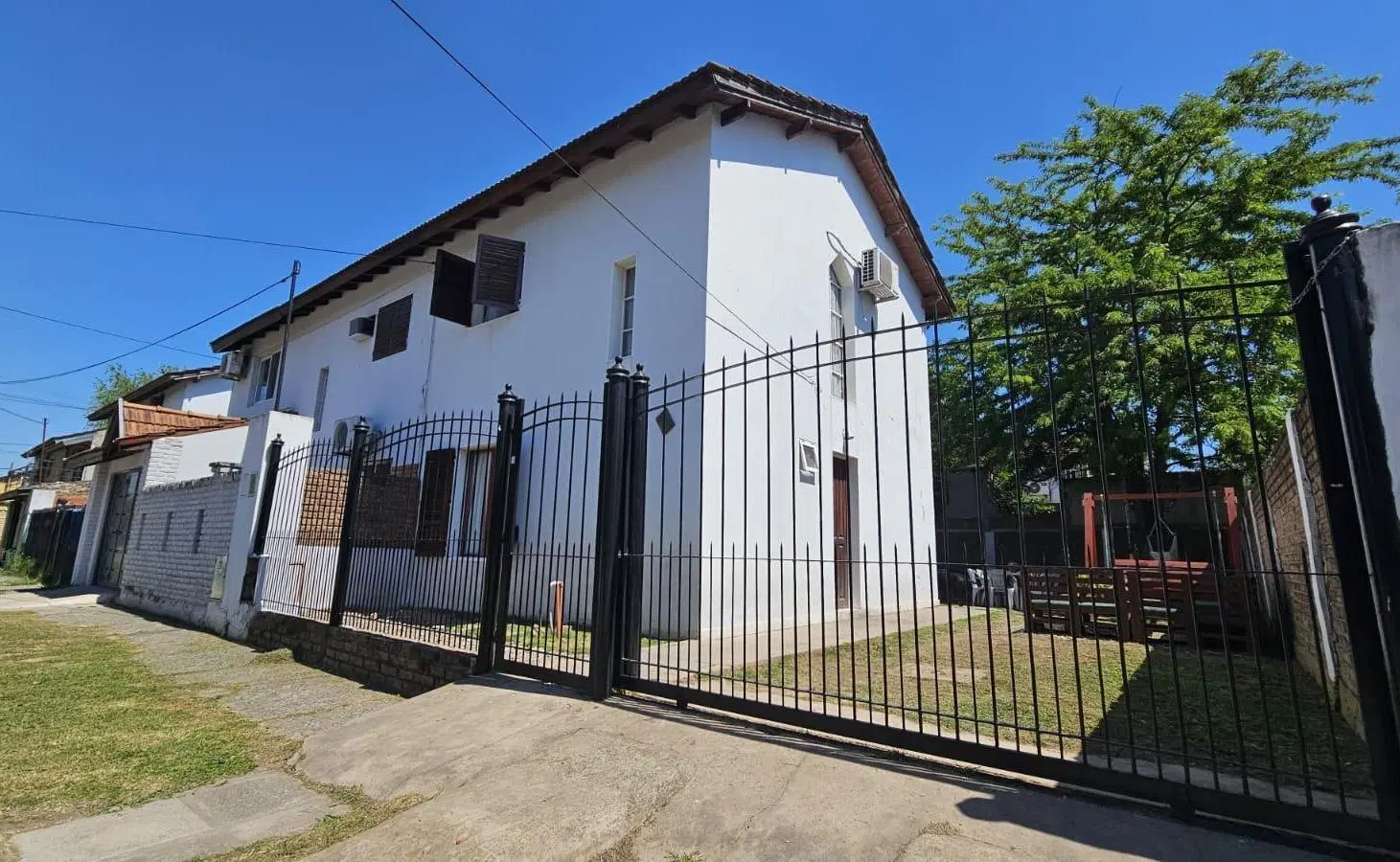 Departamento en venta - 2 Dormitorios 2 Baños - Almirante Brown 4