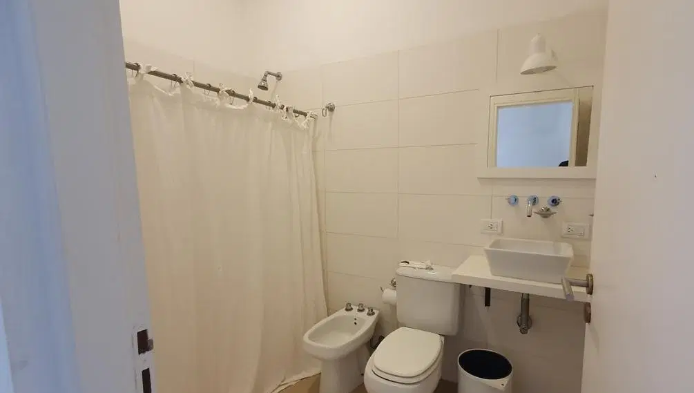 Casa en venta - 3 Dormitorios 2 Baños - Deportivo I 3