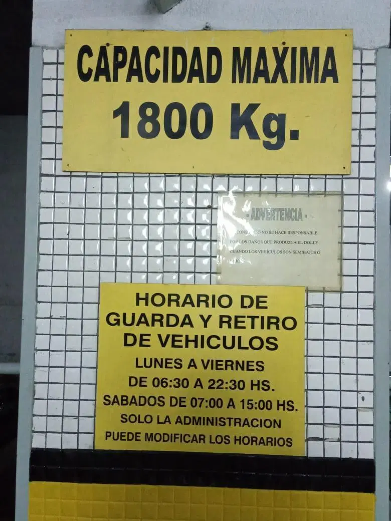 Cochera en venta - 13Mts2 - Monserrat 3